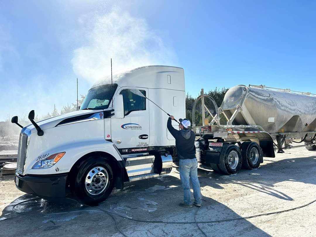 Waco Hydro Wash Pressure Washing & Soft Washing - Trucking Fleet Cleaning